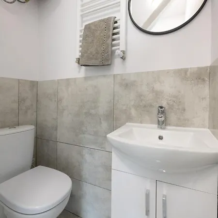 Slaska 54 15 M1 Apartman